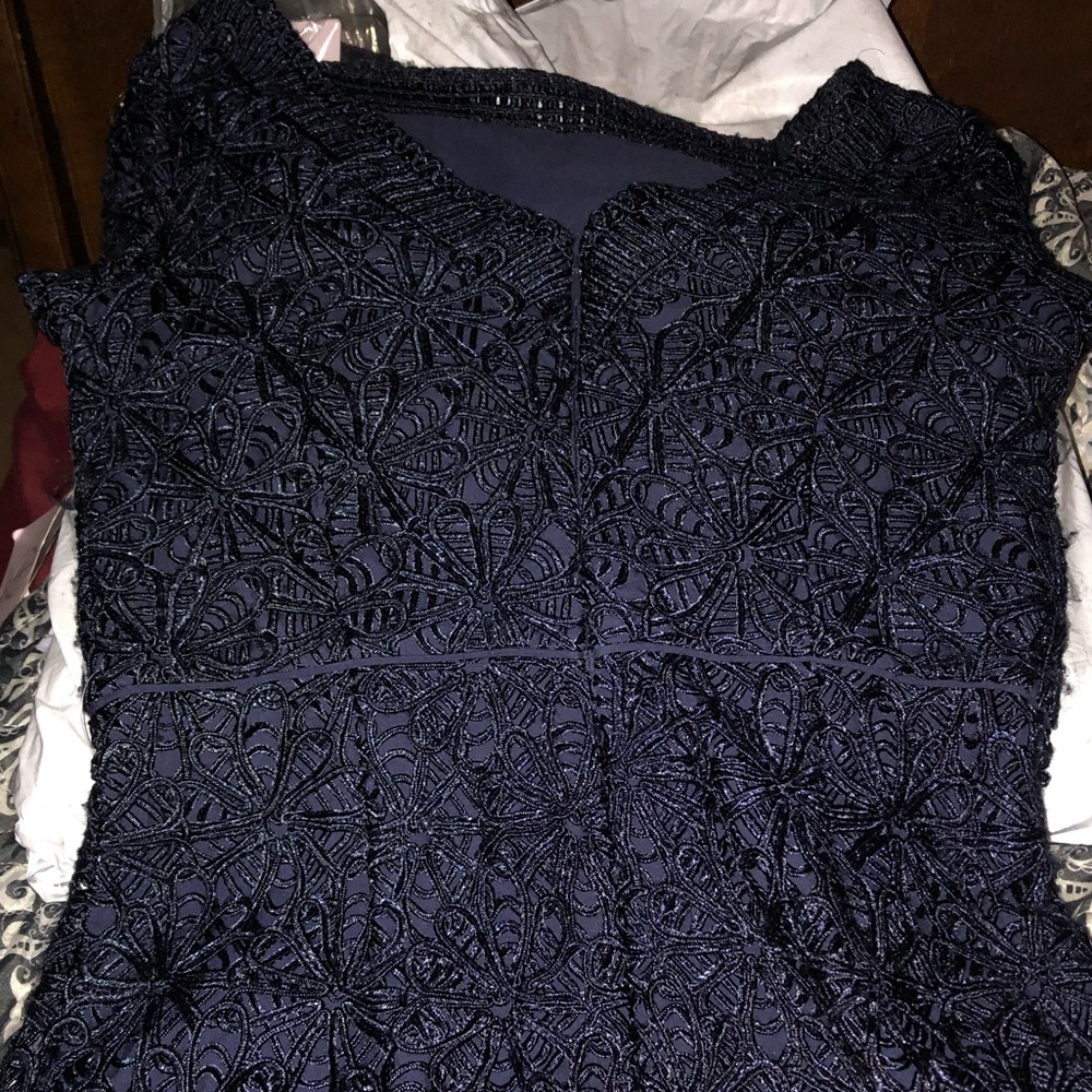 JS Collections Sequin Embellished Crochet Column Gown NWT - Picture 11 of 16